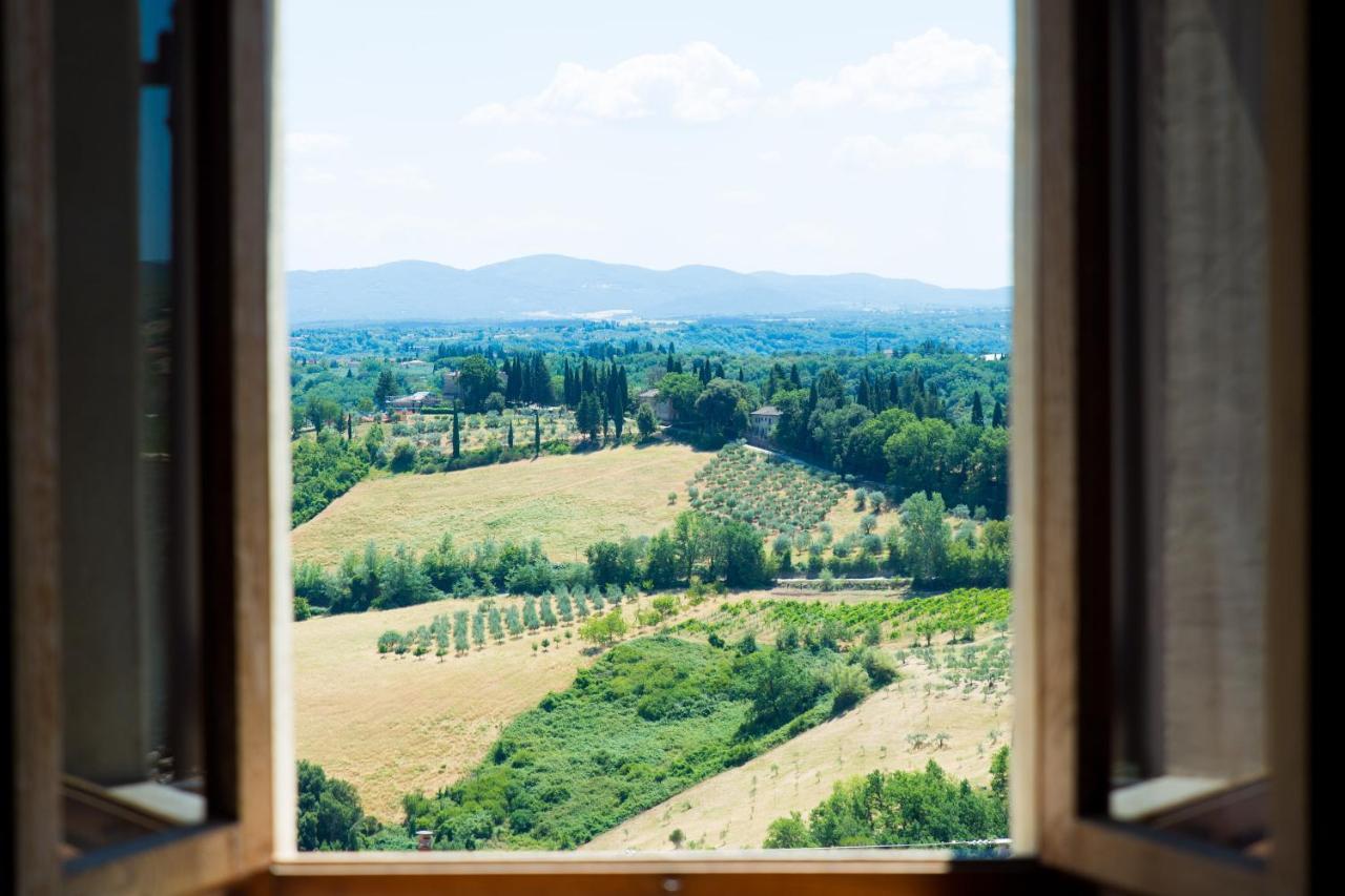 San Domenico Central Apt San Gimignano Exterior foto